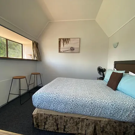 Ace Motor Lodge